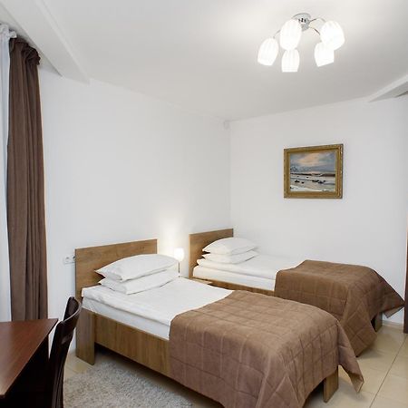 M&M Aparthotel Sumy Bagian luar foto