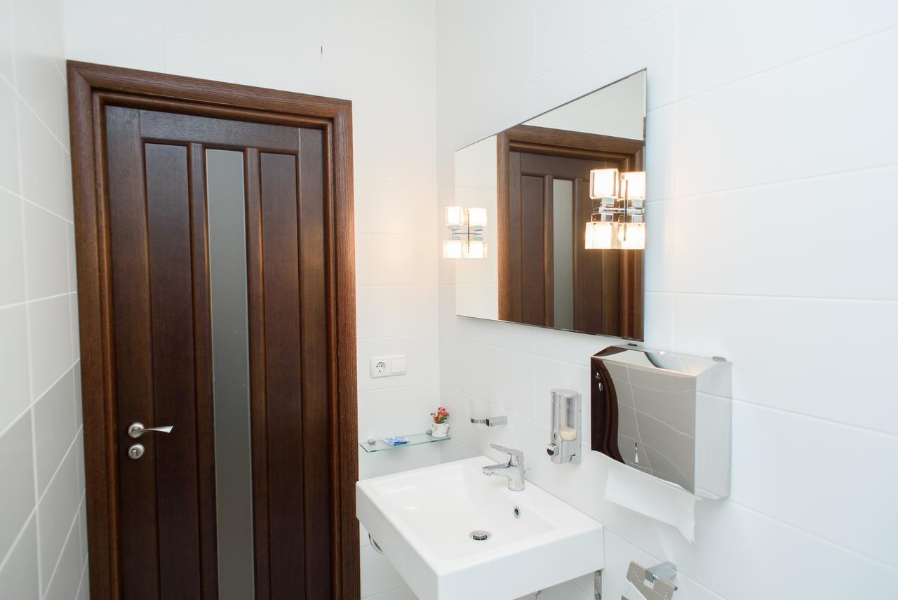 M&M Aparthotel Sumy Bagian luar foto